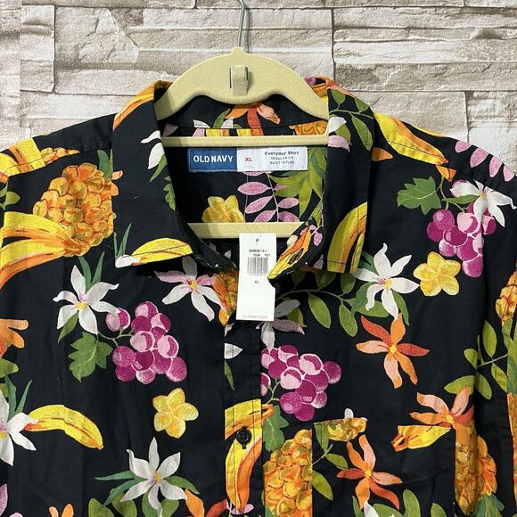 2022 Old Navy Mens Hawaiian Fruit Collared Button XL Short Sleeve Shirt Multicol - Picture 3 of 7